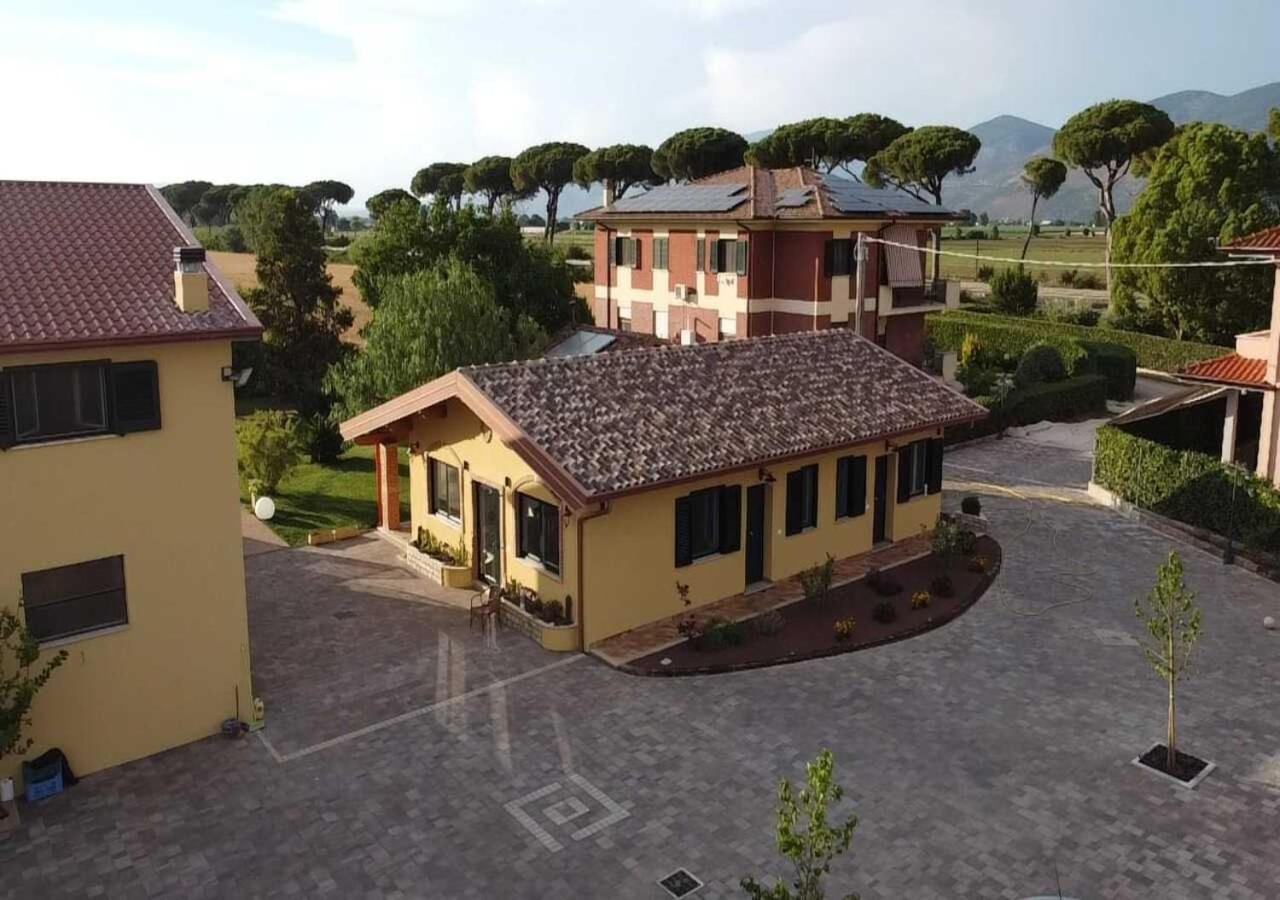 Agriturismo Casa Chiara Latina Buitenkant foto