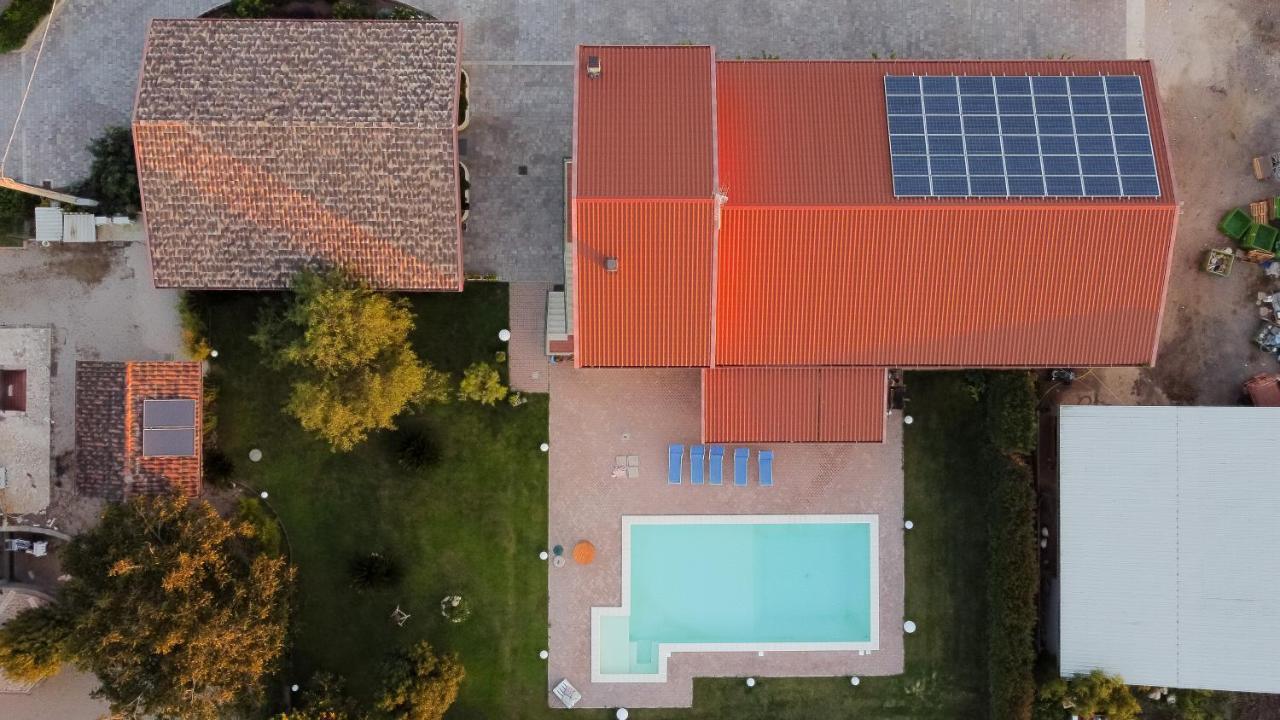 Agriturismo Casa Chiara Latina Buitenkant foto