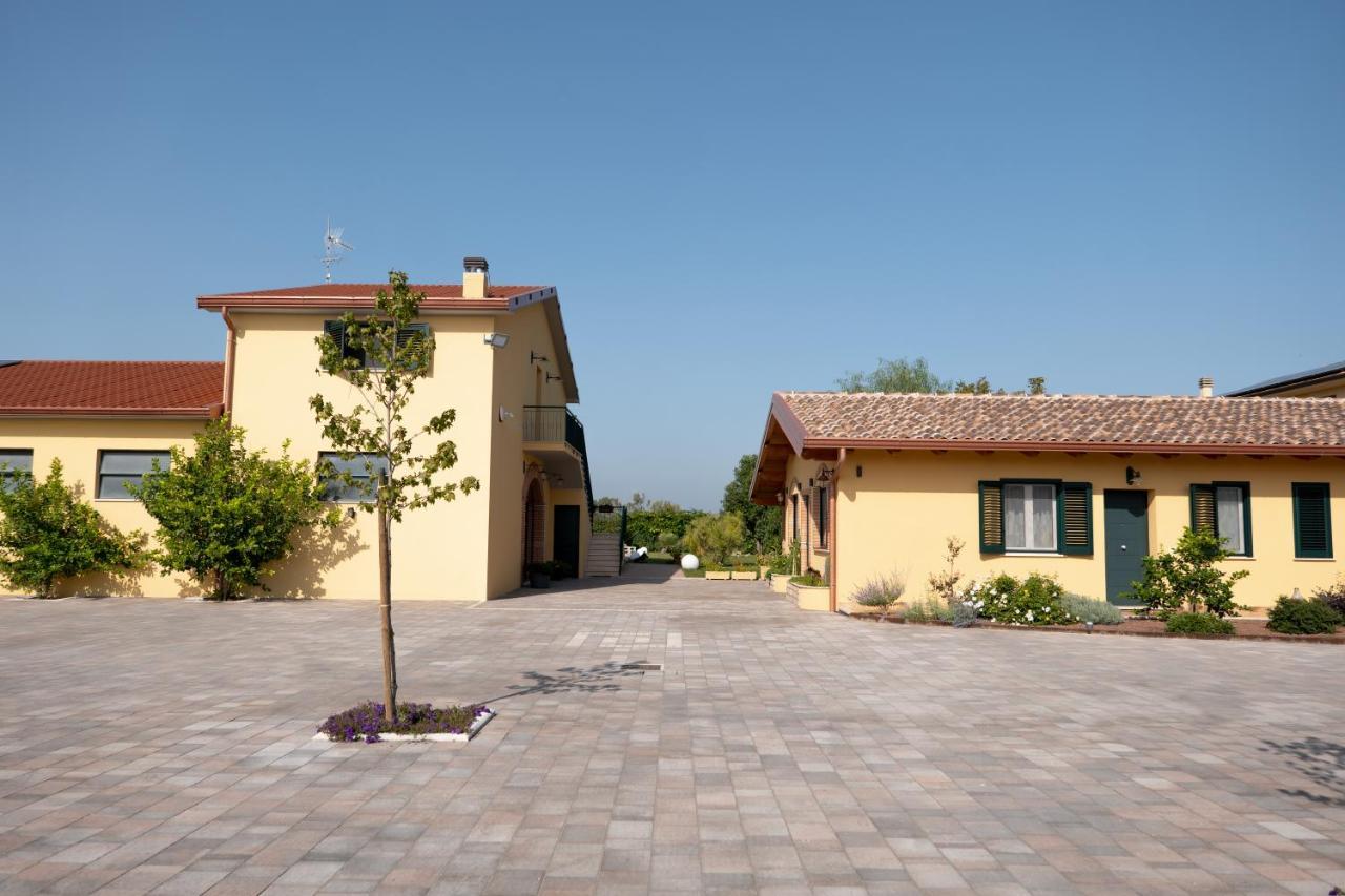 Agriturismo Casa Chiara Latina Buitenkant foto